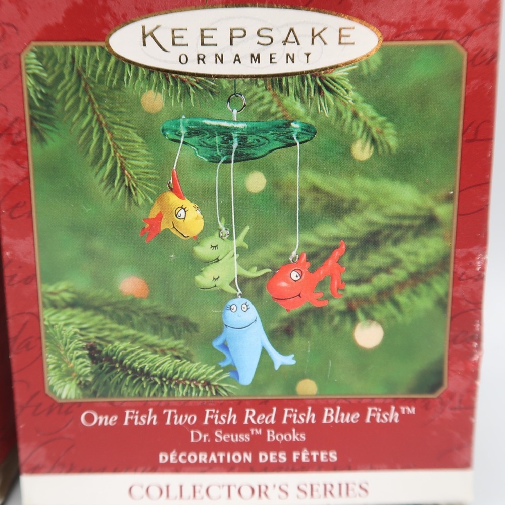 Dr Seuss Gifts For The Grinch & One Fish,Two Fish Hallmark Ornament lot - Picture 12 of 15